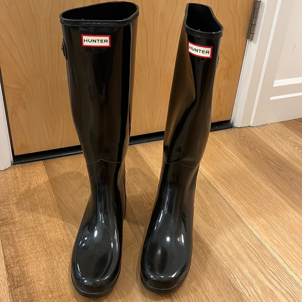 Hunter boots Women's Original Tall Gloss Rain Boots - Black size 9